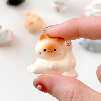 Random Cozy Cat Miniature Figure